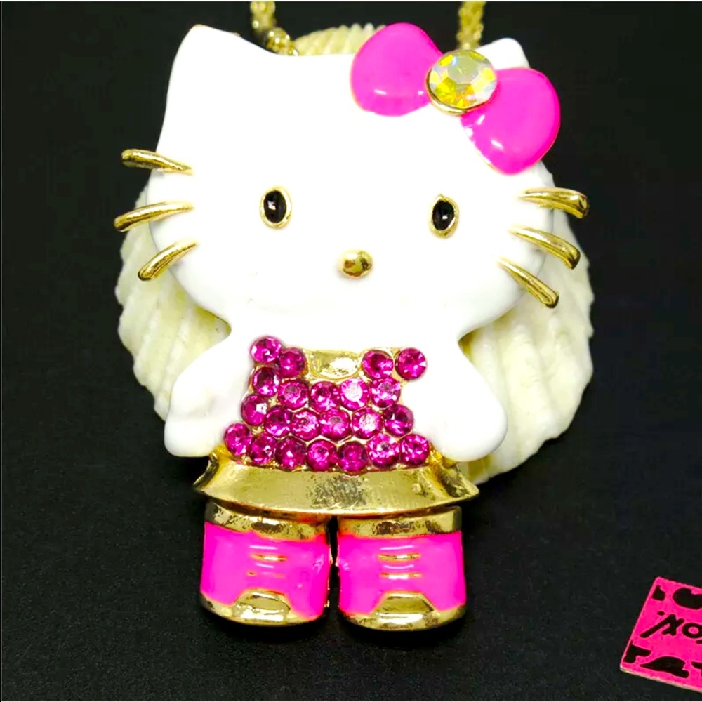 New BetseyJohnson Hello Kitty Pendant Necklace